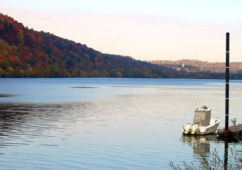 Ohio River at Wellsburg (Taber Andrew Bain) - Flickr