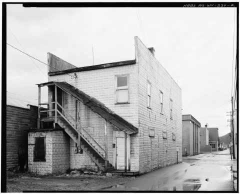 VIEW NORTHWEST, SOUTH SIDE (REAR) AND WEST SIDE - McElwee Building, 208 Eighth Street (Main Street)