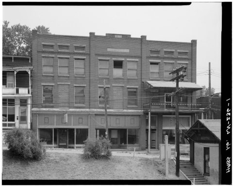 View North, South Front - McGinnis Hotel, 204 Collins Avenue