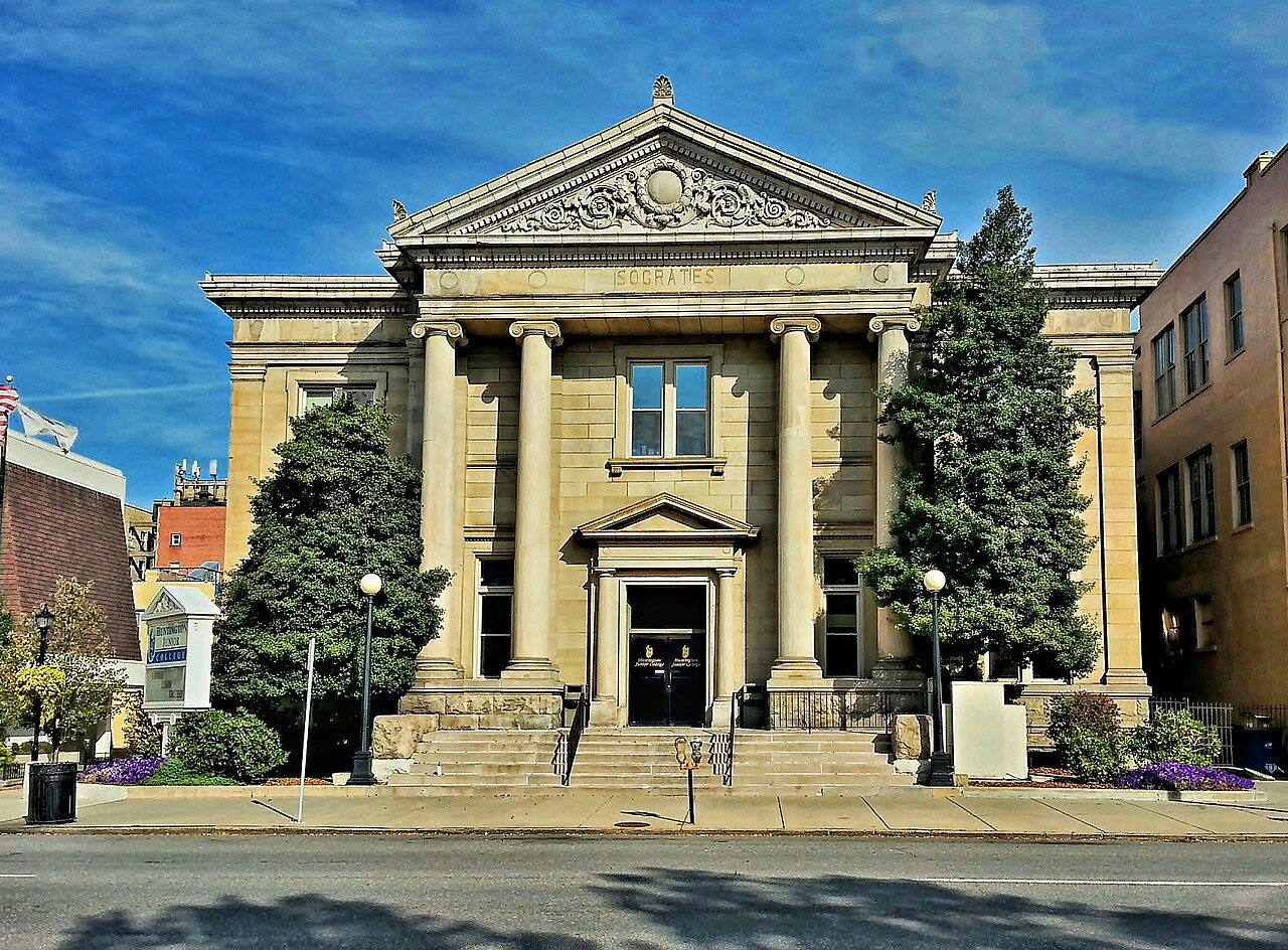 Carnegie Public Library