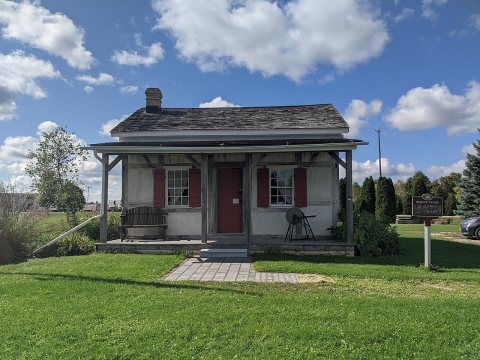 Nowack House - 2