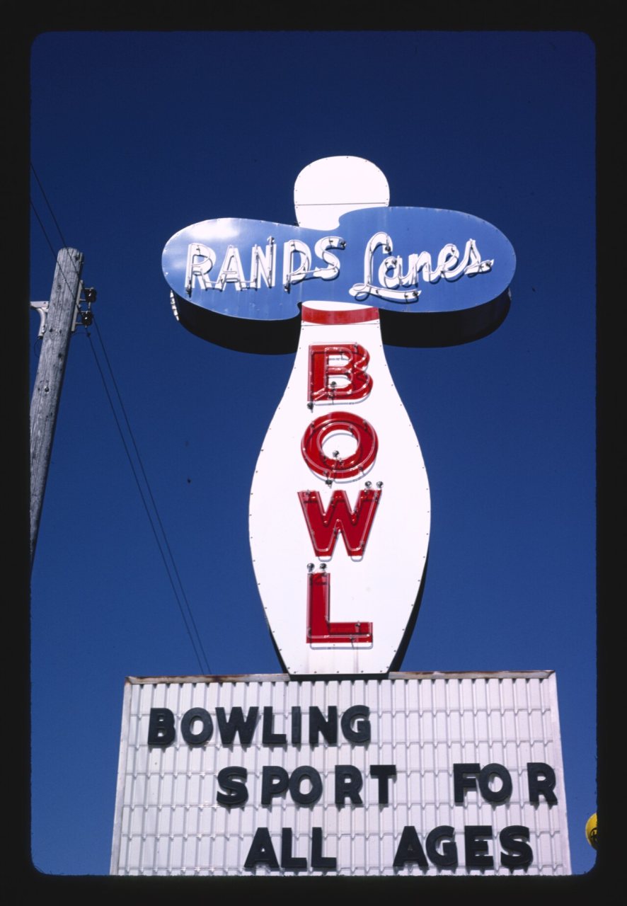 Rand's Lanes Bowl sign