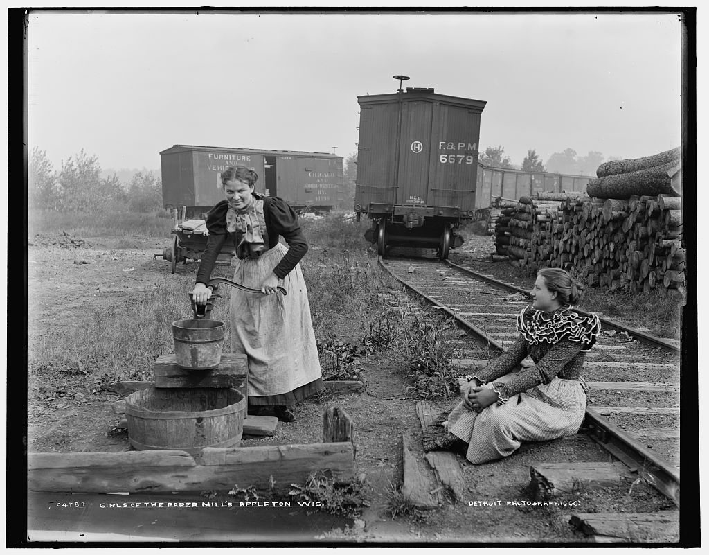 Girls of the paper mills