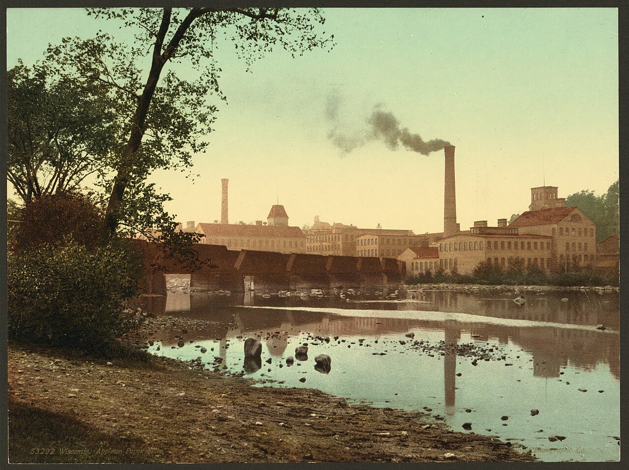 Wisconsin. Appleton Paper Mills