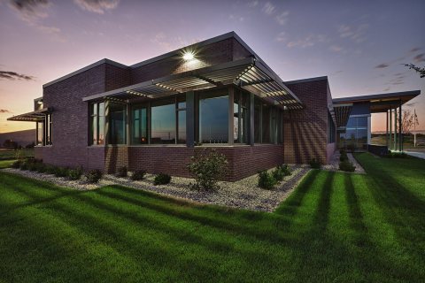 4021 Meridian Dr