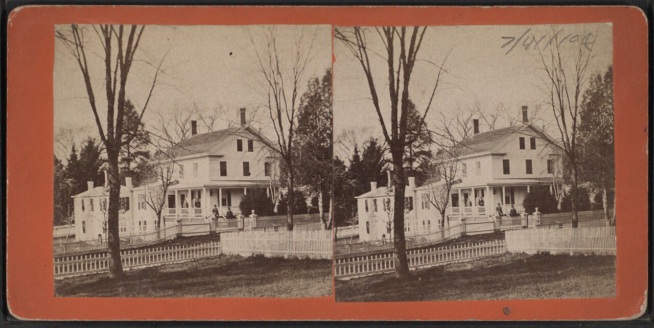A home in Deep River