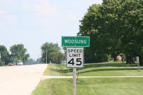 Woosung, IL Sign