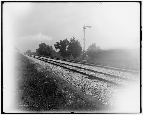 Track and signal at Summit, Ill's