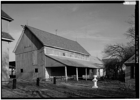 John B. Lindale Farm, Barn, 24 South Main Street