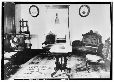 HISTORIC AMERICAN BUILDINGS SURVEY PRINT BY HAWKIN'S STUDIO PHOTOGRAPHERS. PHOTO TAKEN ABOUT JULY 1925. LINCOLN - DOUGL…
