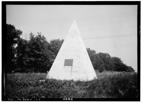 Lincoln-Douglas Road Marker