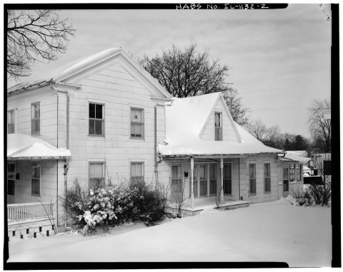 VIEW NORTHEAST SHOWING SOUTH ELEVATION - 865 Rodgers Street (House)