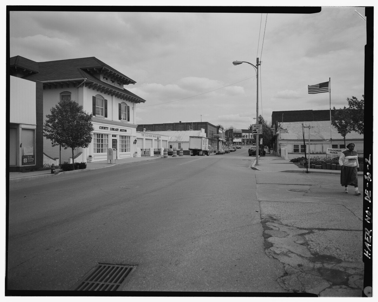 VIEW SOUTH, ROADWAY ELEVATION - Red Bridge, Spanning Broadkill River at Union Street (State Road No. 5)