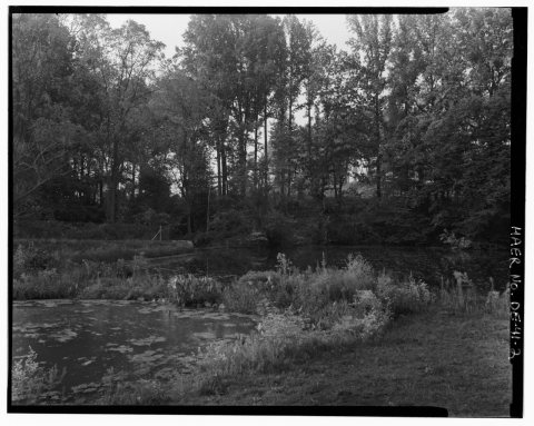ENVIRONMENTAL VIEW OF SOUTHEAST PORTION OF LOWER POND AND SPILLWAY WITH FOREBAY IN FOREGROUND, LOOKING SOUTH - Whitman …