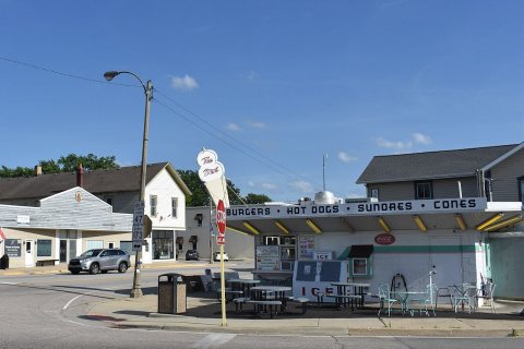 Hebron, IL