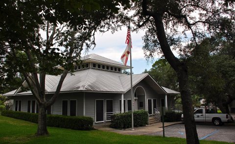 Cinco Bayou Town Hall