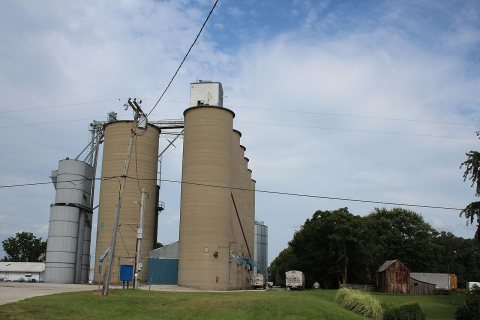 Bradfordton elevator with barn 2026-08-15