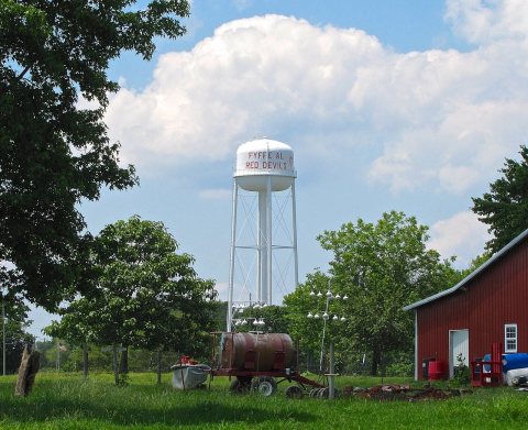 Fyffe-Red-Devils-water-tower-al