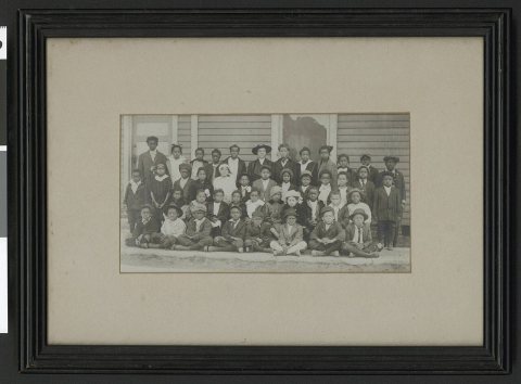 First- and second-grade clases at the Lincoln School, Centralia, Illinois, 1916-1917 (scl-mss064-0467)
