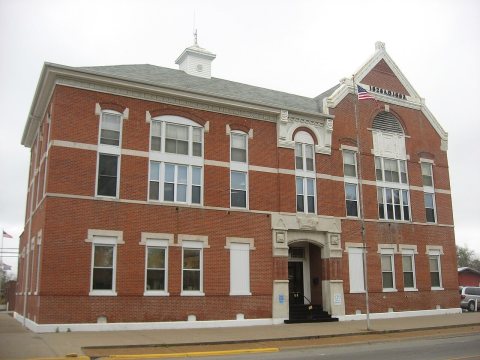 White County Courthouse in