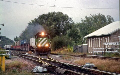 19971013 02 BNSF ZCHCSTP E Dubuque, Illinois
