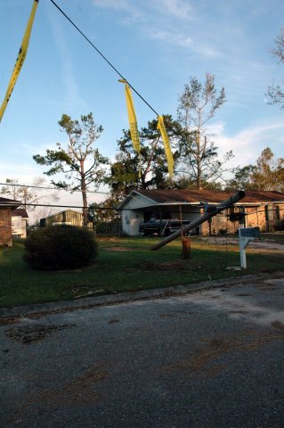 FEMA - 11216 - Photograph by Jocelyn Augustino taken on 09-23-2004 in Alabama