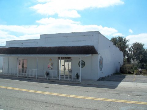 Bowling Green FL city hall02