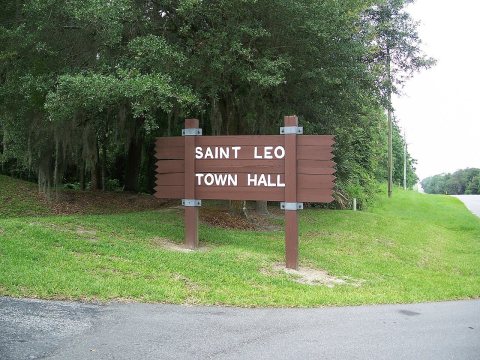 St. Leo FL town hall sign01