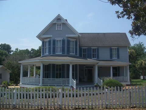 Coleman FL Caruthers House01