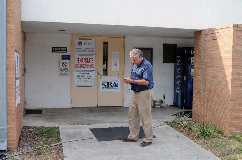 FEMA - 38804 - PIO at Nassau County DRC