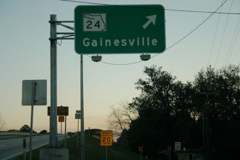 FL24wSign-US301sRamp