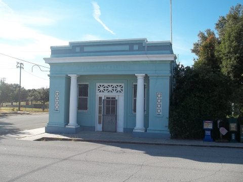 Lake Hamilton Fl bank01