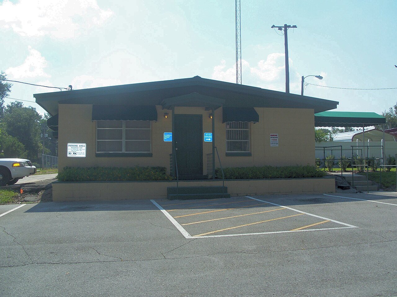 Center Hill FL police city hall01