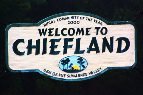 Chiefland Sign