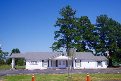 Snead-Town-Hall-al