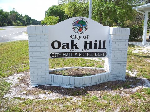 Oak Hill FL city hall sign01