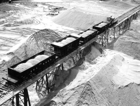 Bird's-eye view showing phosphate being shipped by the Atlantic Coast Line railroad to the International Minerals Corpo…