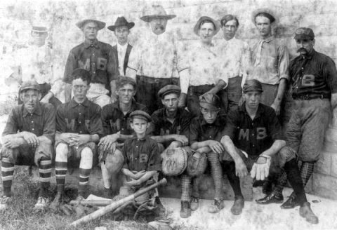 Mulberry's first baseball team