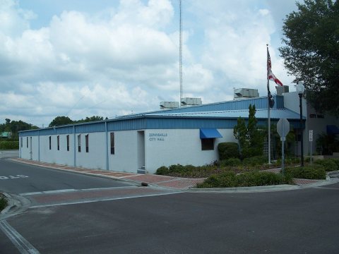 Zephyrhills City Hall hall02
