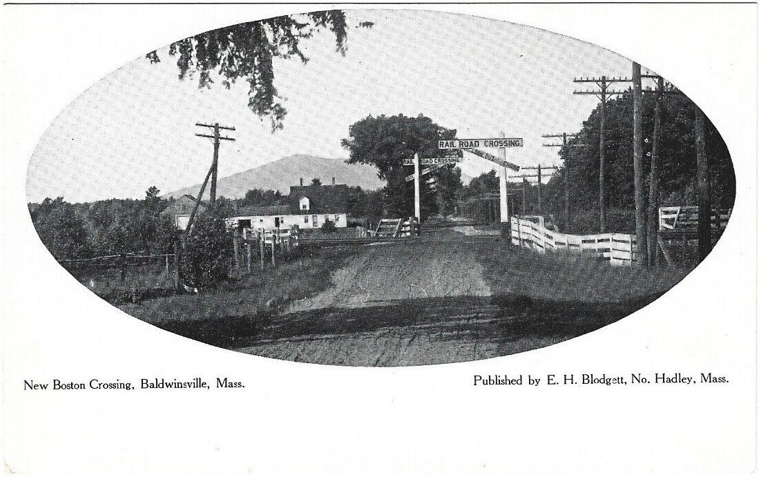 New Boston Crossing (Winchendon) postcard