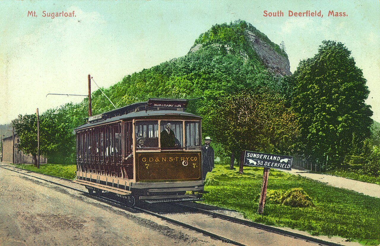 GD&N trolley and Mount Sugarloaf postcard