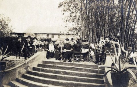 Koreshan band performing at Bamboo Landing in