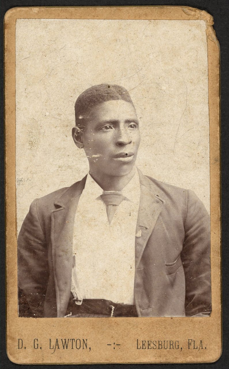 Half-length portrait of an African American man facing right) - D. G. Lawton, Leesburg, Fla