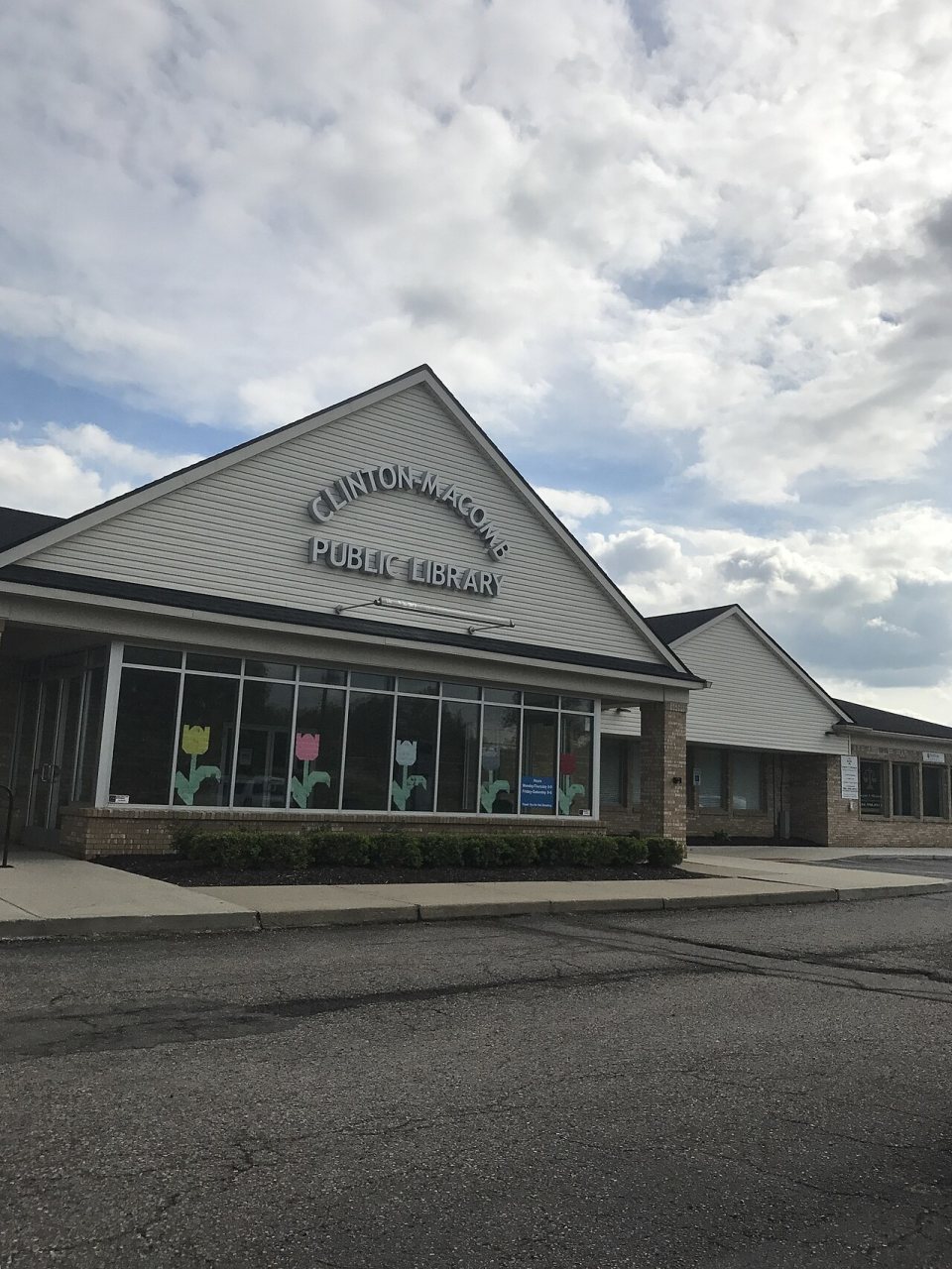 Clinton-Macomb Public Library North Branch