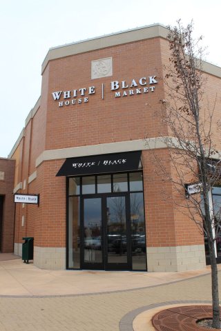 White House-Black Market store Green Oak Village Place