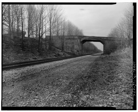 Morton's Highway Crossing, Spanning Amtrak on "O" Avenue
