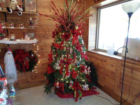 Christmas tree in Santa Claus Welcome Center 1
