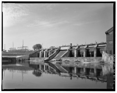 Croton Hydroelectric Plant, Spillway