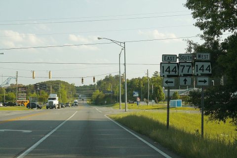 AL77sRoad-AL144ewSigns