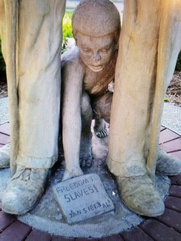 Allendale Monument Slave Child
